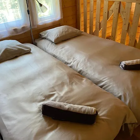 Merineitsi Peamaja Saunaga Kahele Apartamento *