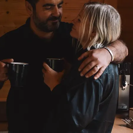 Merineitsi Peamaja Saunaga Kahele