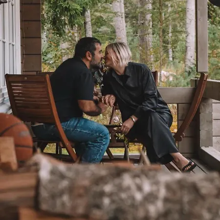 Merineitsi Peamaja Saunaga Kahele * Tahkuna